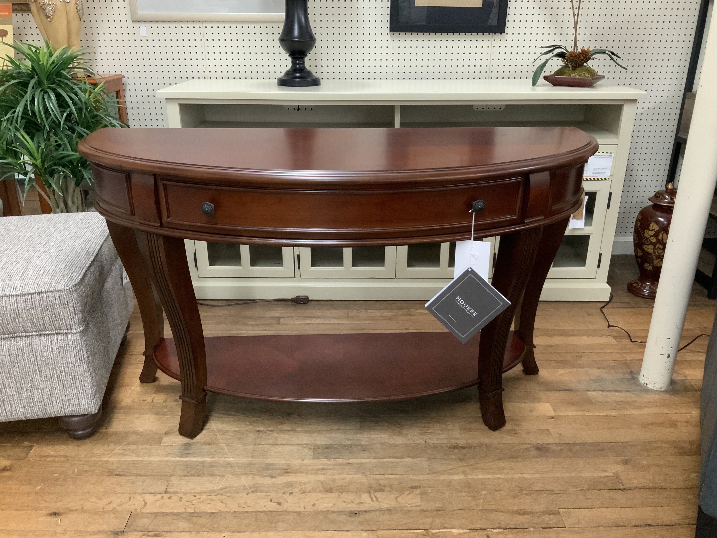 Brookhaven console/entry table in cherry veneers by Hooker Furniture. 52“ wide.