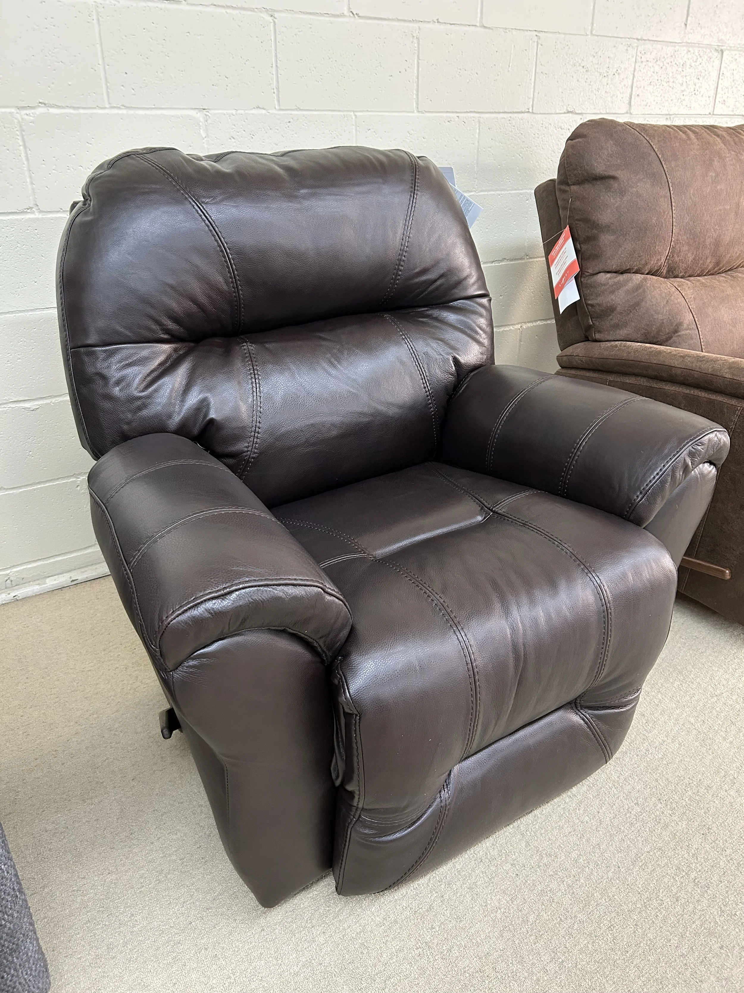 Best HF - Bodie manual space-saver recliner in chocolate brown leather