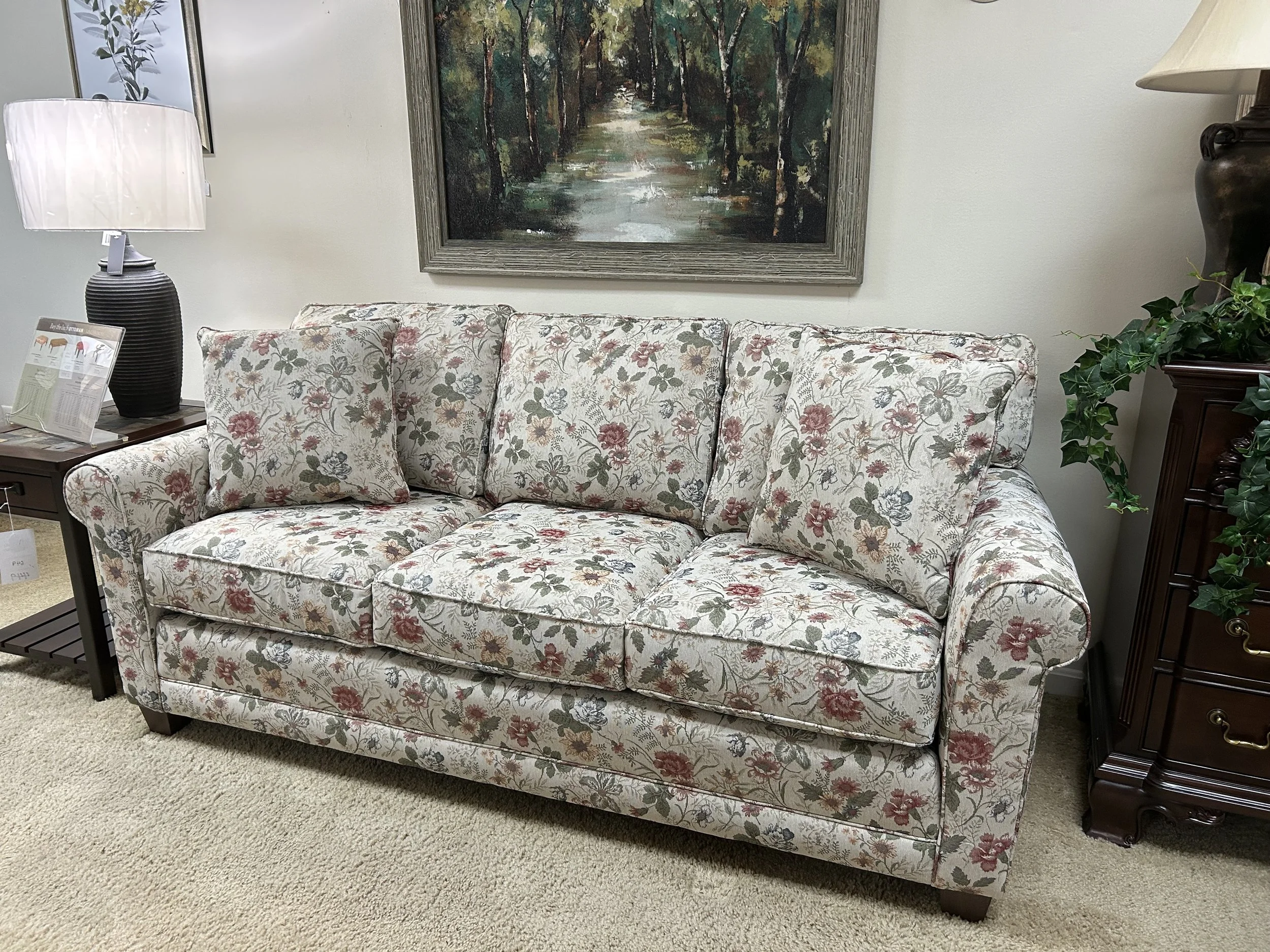 Smith Brothers - 79” sofa in floral print (style 366-10)