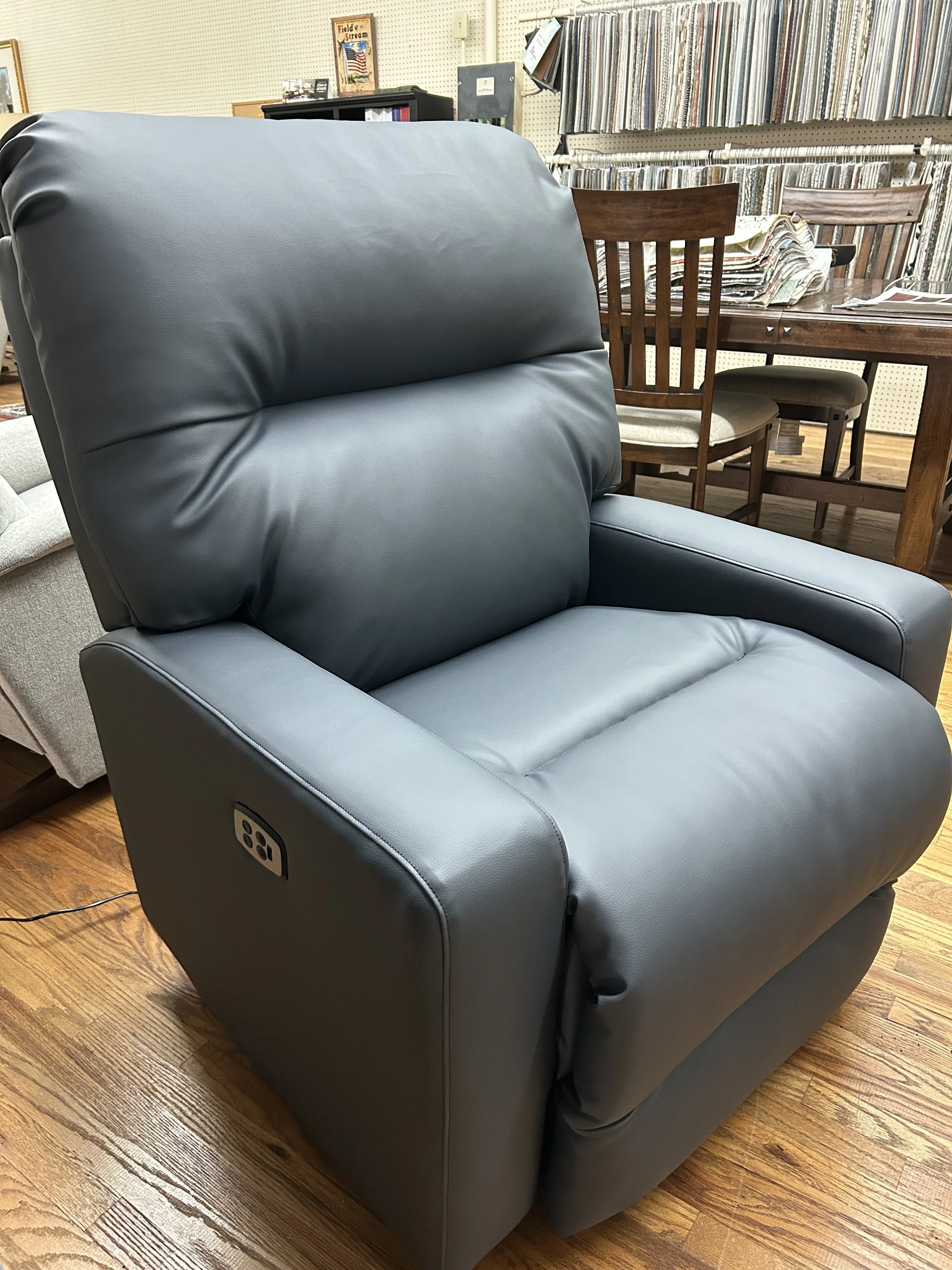 Best HF - power recliner in navy blue vinyl