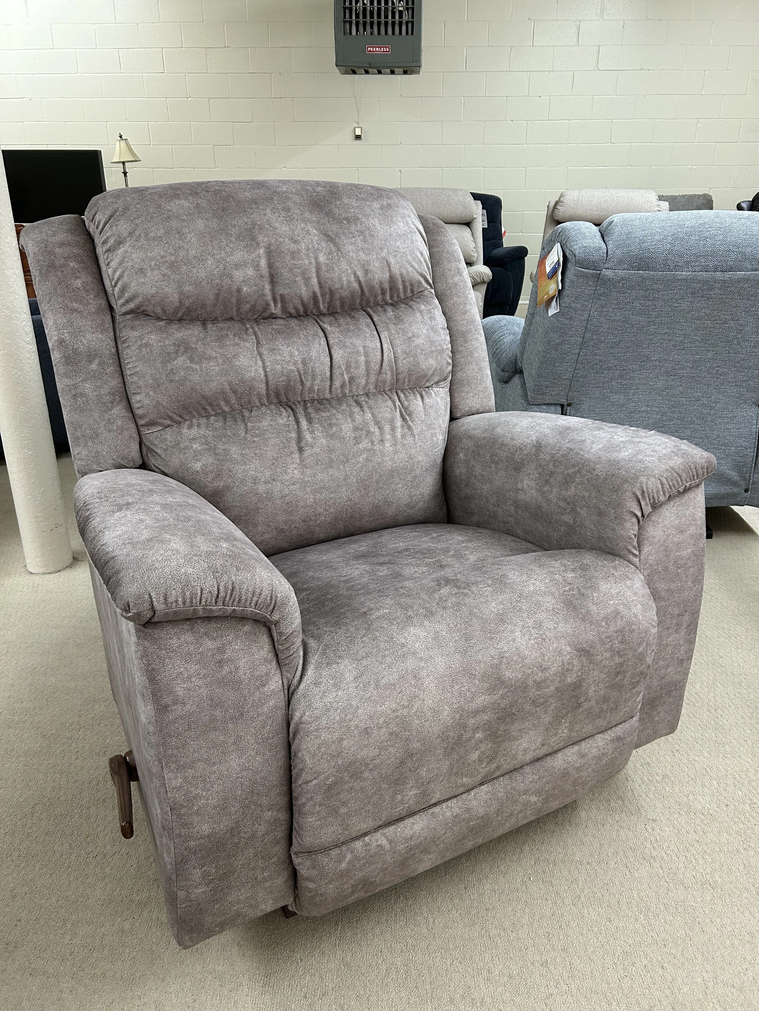 LaZBoy - Redwood large manual rocker recliner