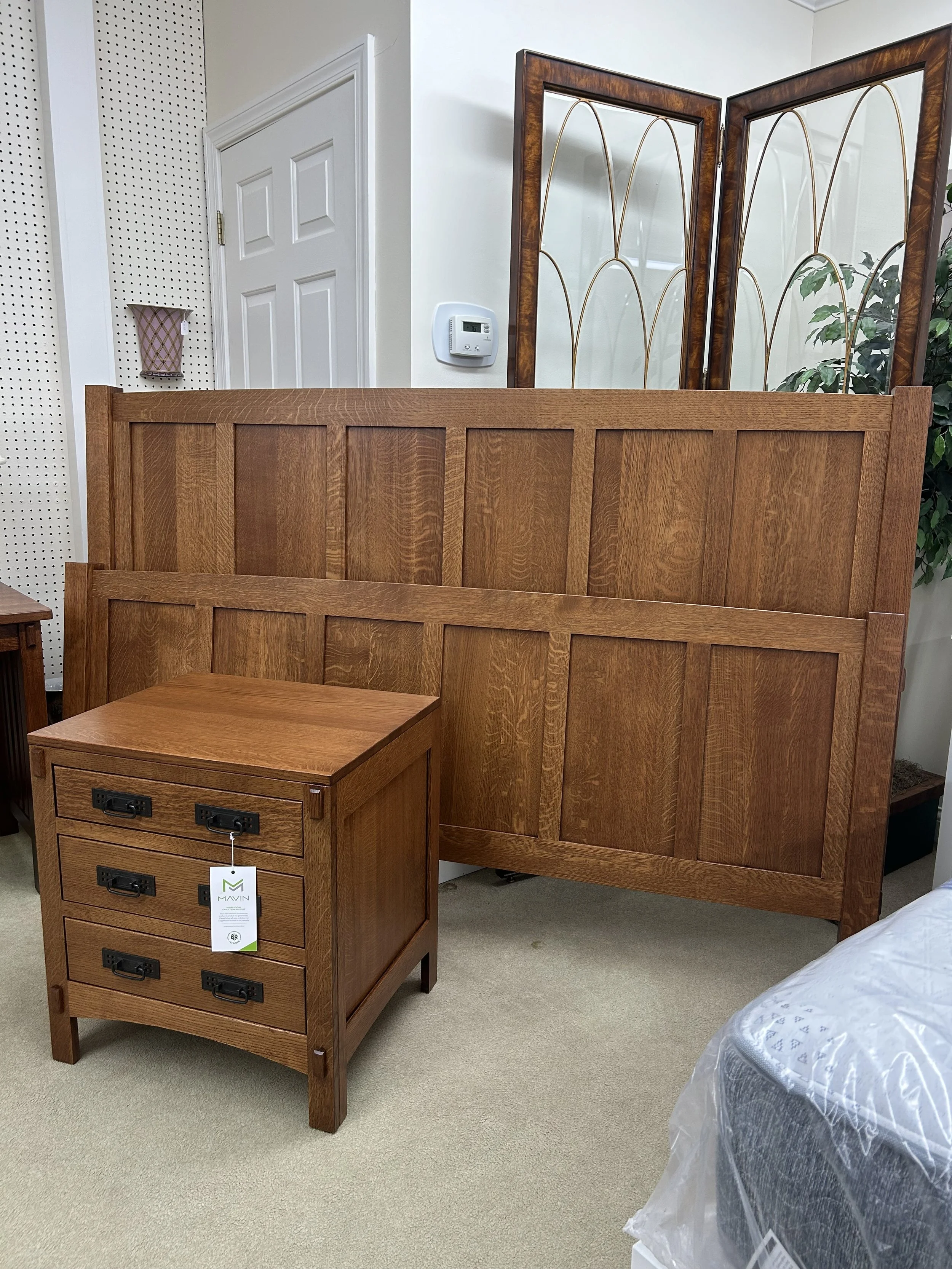 Mavin - American Craftsman king high-footboard panel bed in quarter sawn oak with Michael’s stain