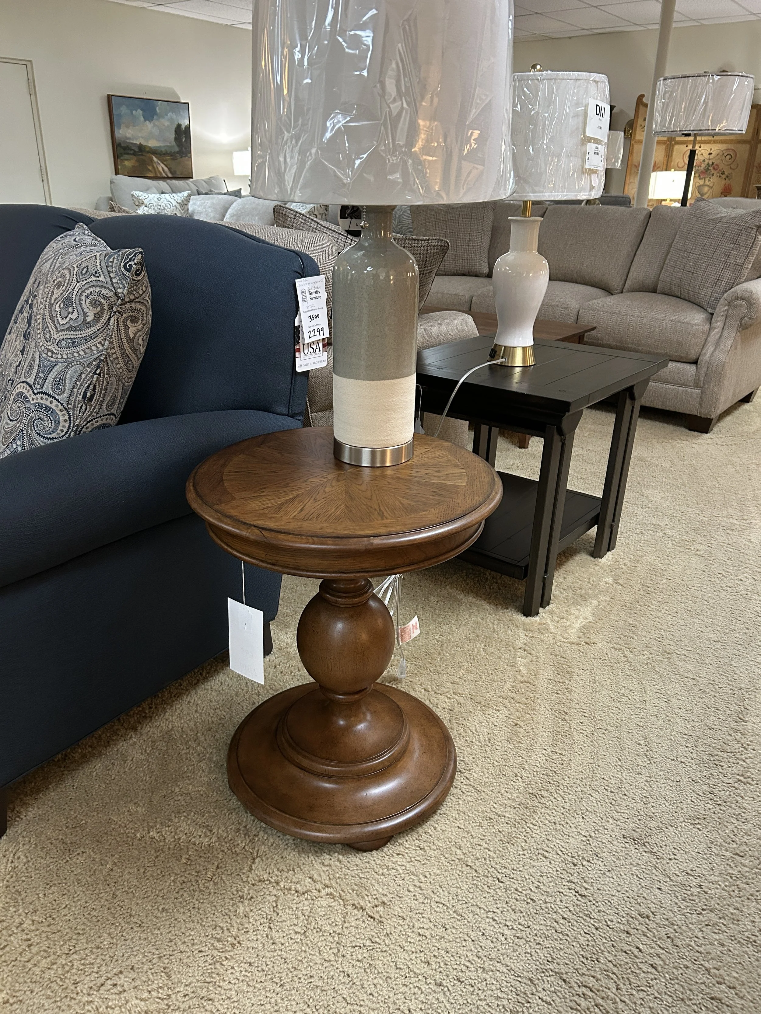 American Drew - Berkshire collection - Pearson rectangular end table with Hickory veneers