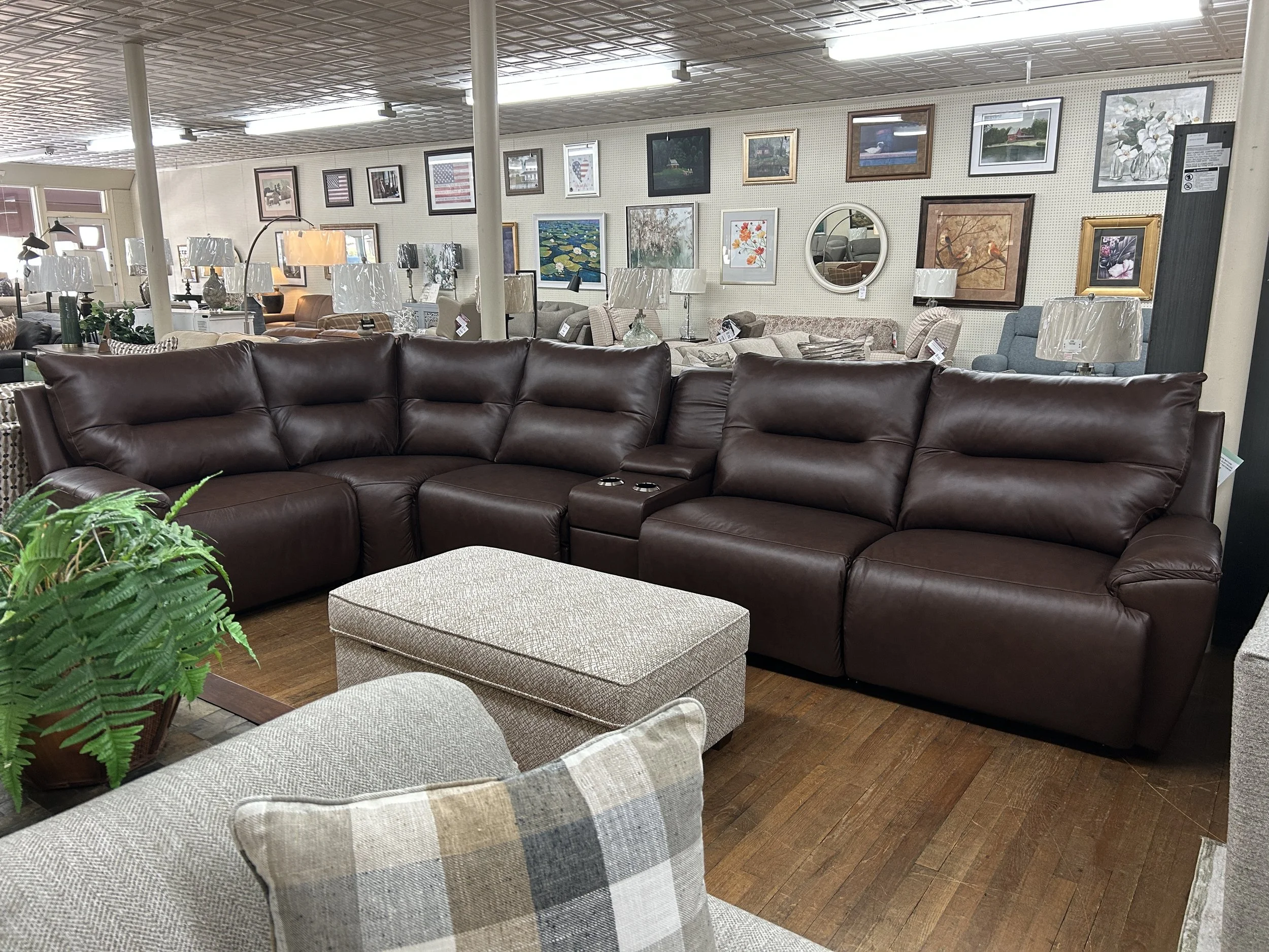 LaZBoy - Palmer sectional sofa in dark brown leather