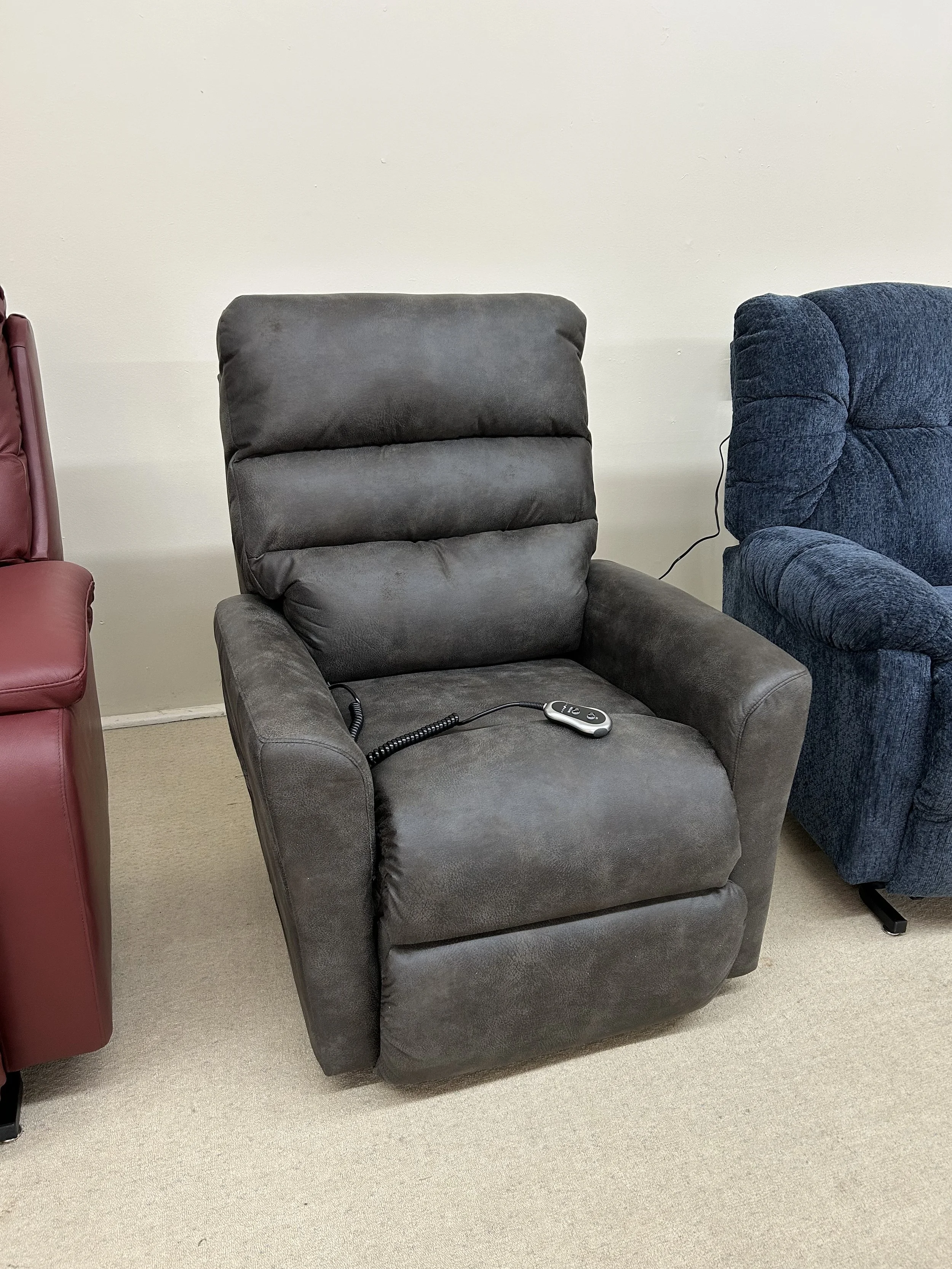 LaZBoy - Liam power reclining lift chair in warm dark gray polyester 
