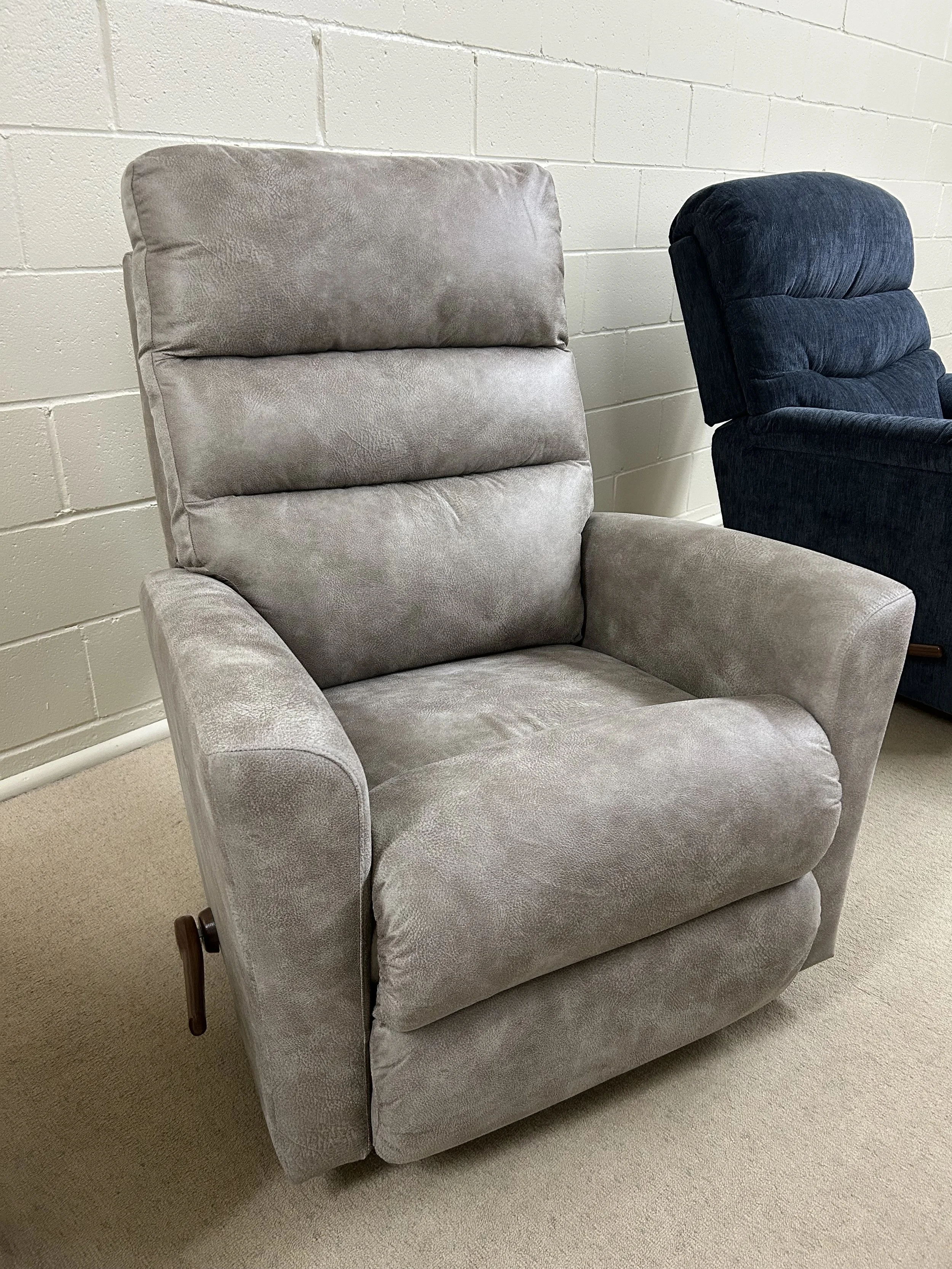 LaZBoy - Liam rocker recliner in beige performance fabric