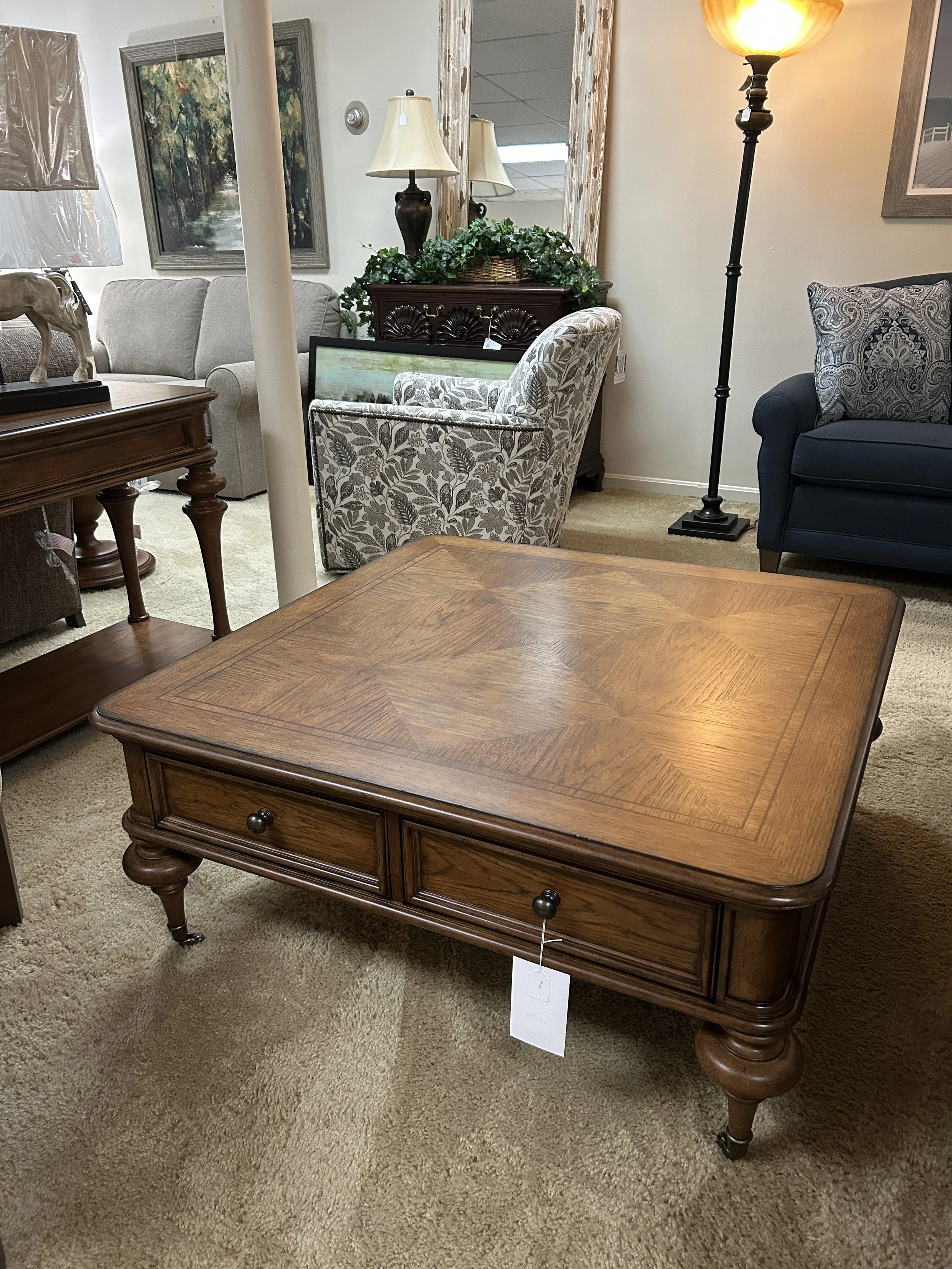 American Drew - Berkshire collection - Pearson square coffee table with four drawers in Hickory veneers