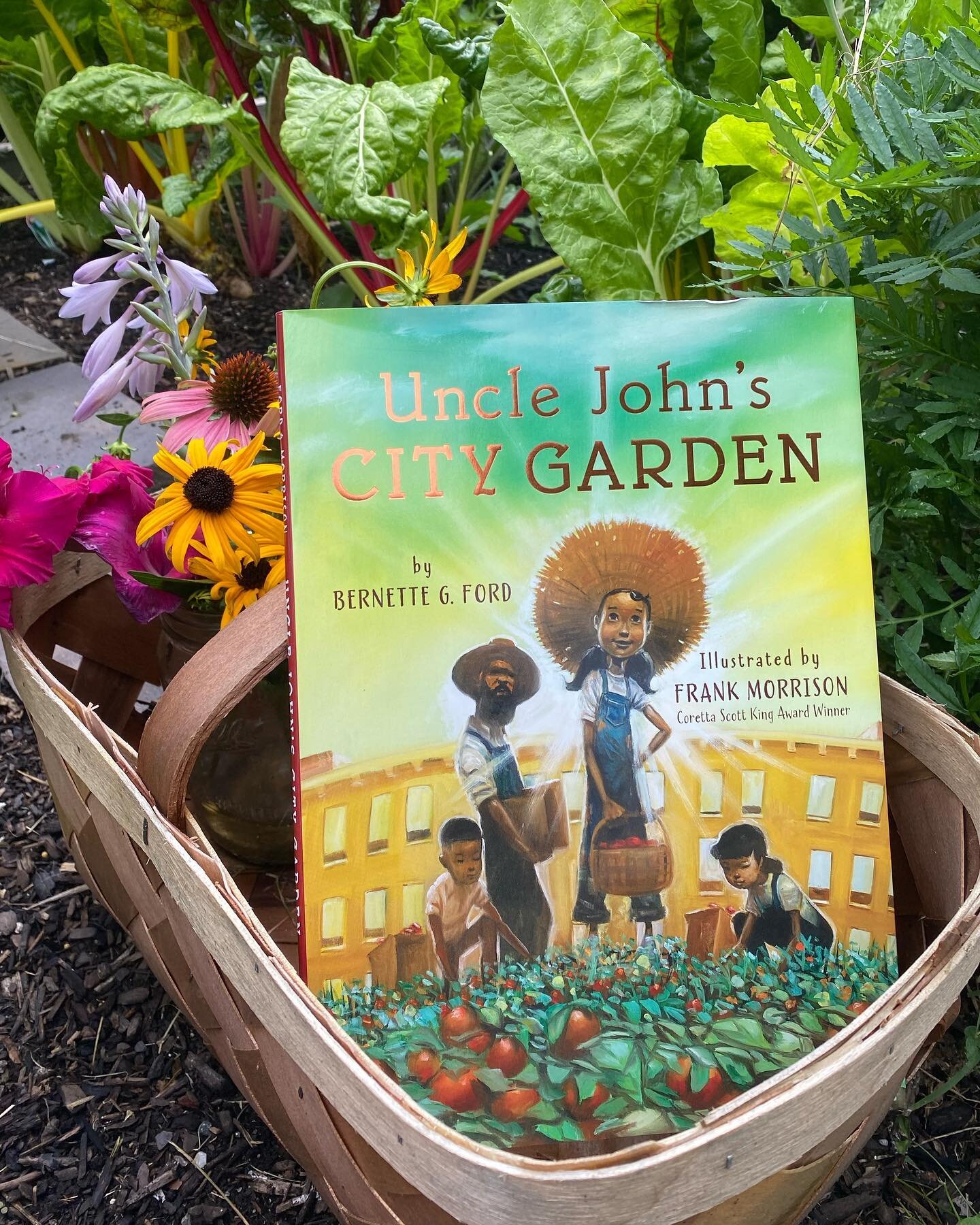 UNCLE JOHN&rsquo;S CITY GARDEN, written by Bernette G. Ford and illustrated by Frank Morrison is a gardening story we&rsquo;re so thankful to have come across this summer. 

In this book, Li&rsquo;l Sissy and her siblings help their Uncle John transf
