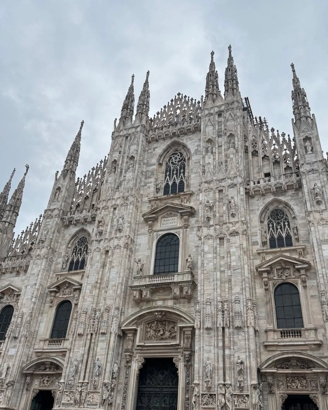 A brief stop in Milan before the beauty show @cosmoprofworldwide in Bologna. Inspired by the intricate beauty of the Duomo.