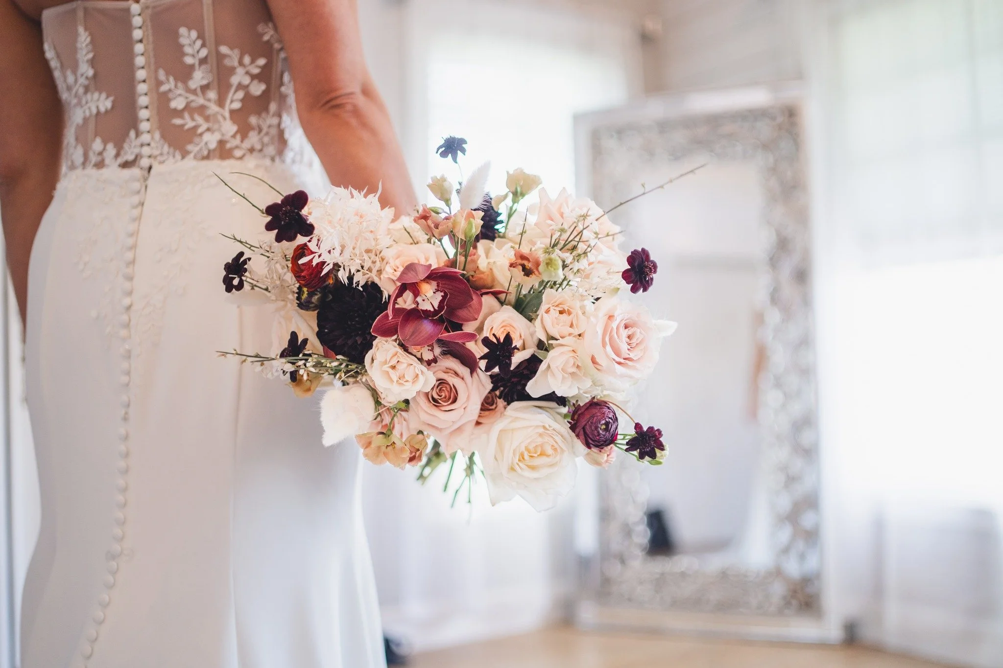 From soft morning light to candlelit night.
Romantic tones that carried the day from first moments to last dances - a day defined by romance. February belongs to the lovers.
@northwoods_photos 
@thebarnatraccooncreek