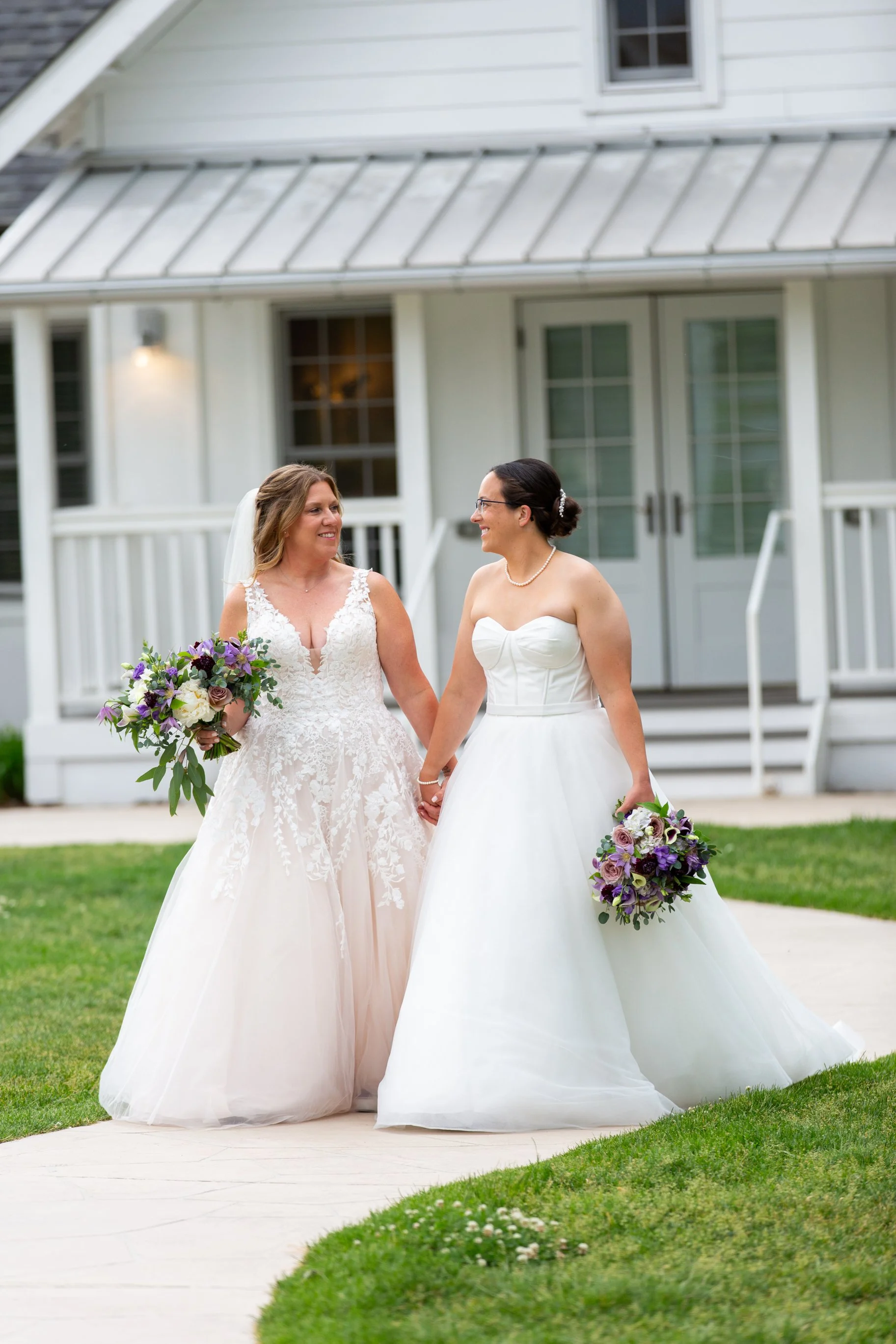 Melisa and Lydia 542.jpg