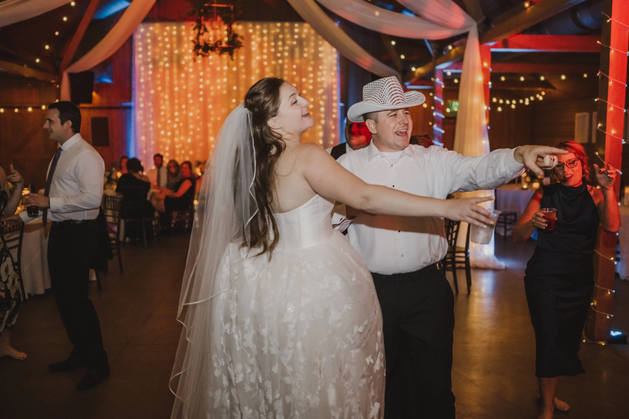 2024-10-26 - Carly & Sean Wedding-600.jpg