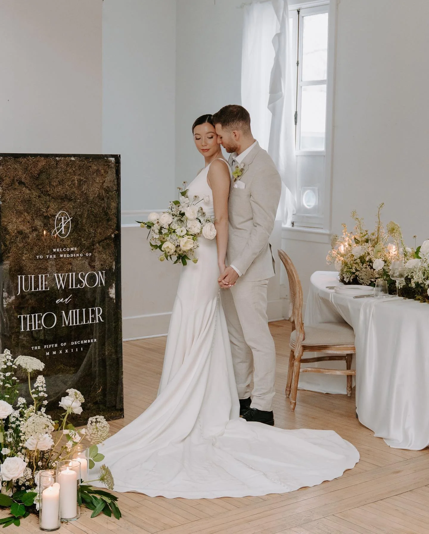 A little late to the party &mdash; Finally sharing some gorgeous photos from our dreamy Serpentine Garden styled shoot from the winter 

As featured in @confettiwedmag ✨

Planner: @triciabachewichevents
Photography: @bennettmurphymills.photo
Venue: @