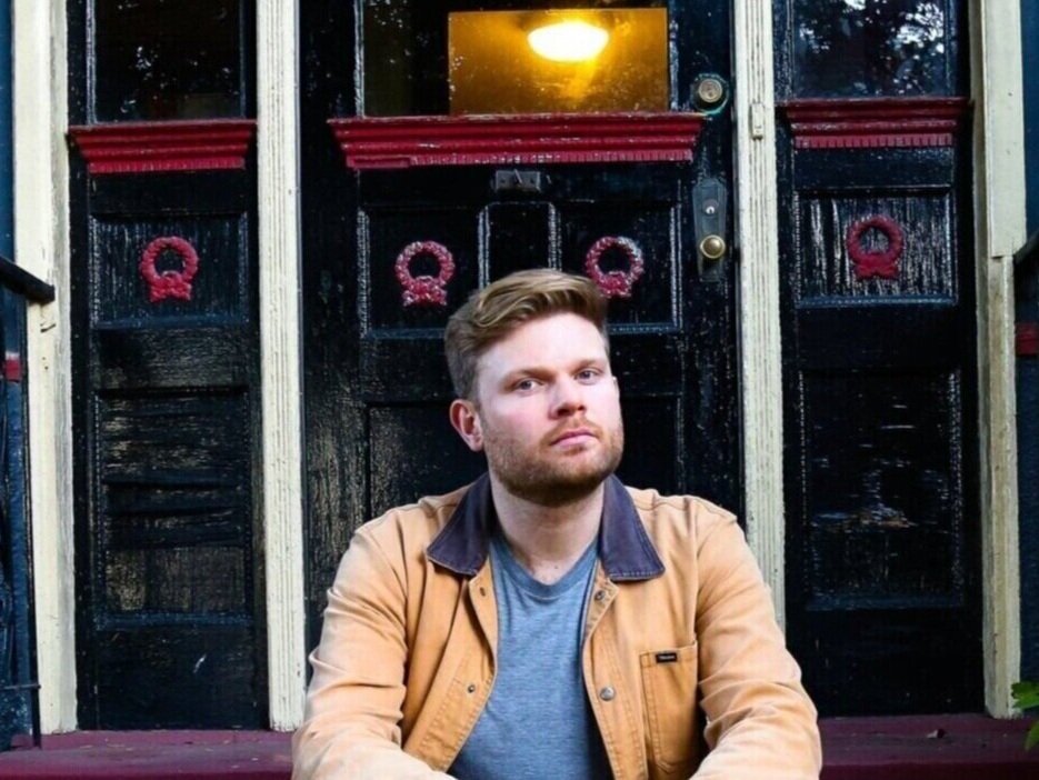 Stir Q&amp;A : Musician Corbin Murdoch invites you to spot Vancouver artists in new "The Best Place I Ever Lived" video