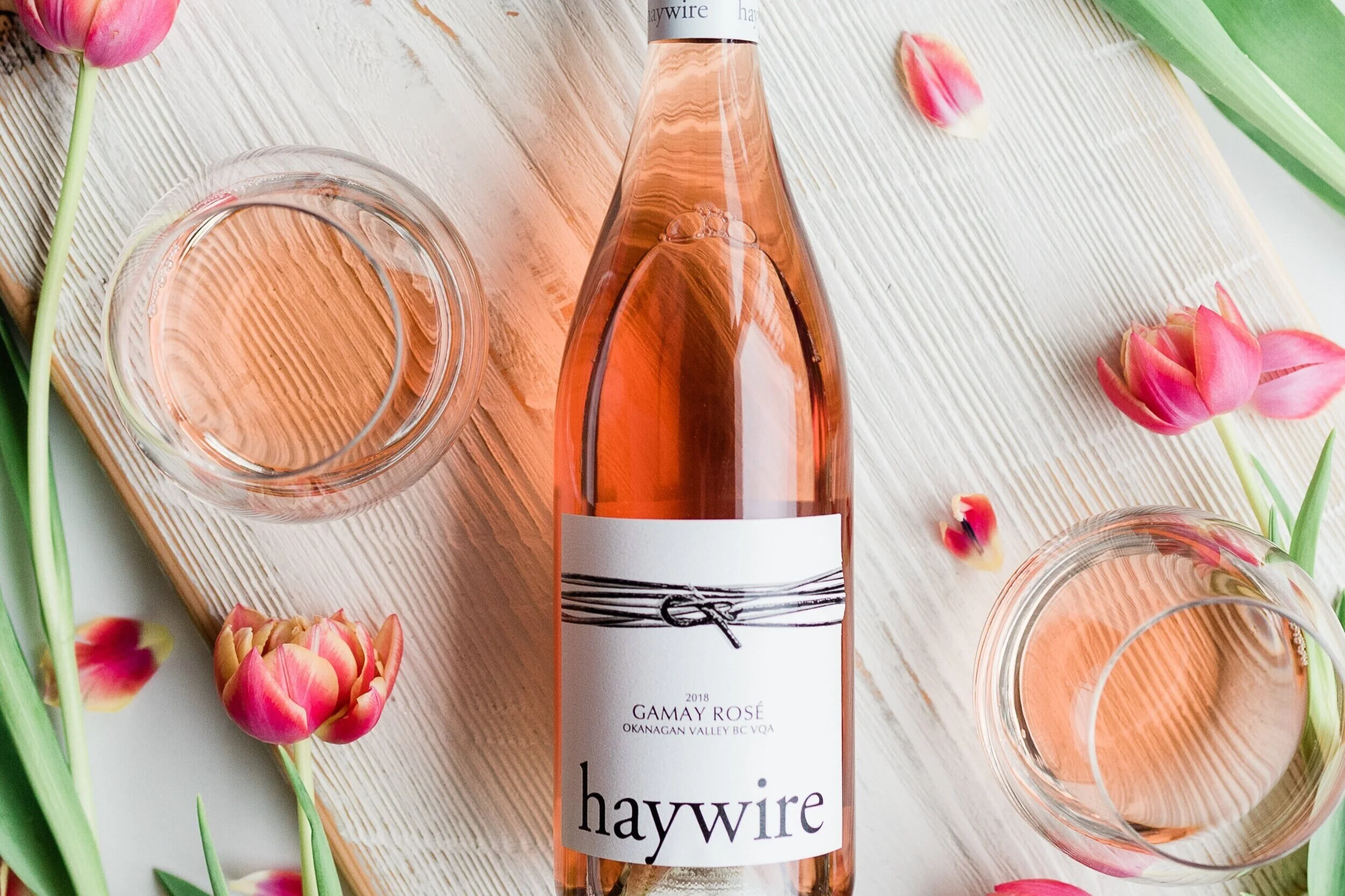 Stir Wine Pairing: In this time of nostalgia and hope, we’re going for an eclectic art exhibition, Gamay Rosé, and fried chicken
