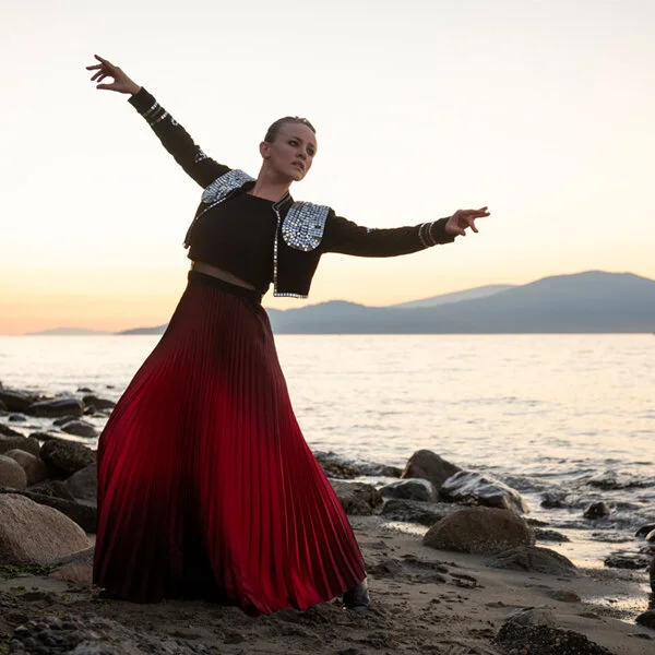 Maria Avila wins Vancouver International Dance Festival’s Biennial Choreographic Award