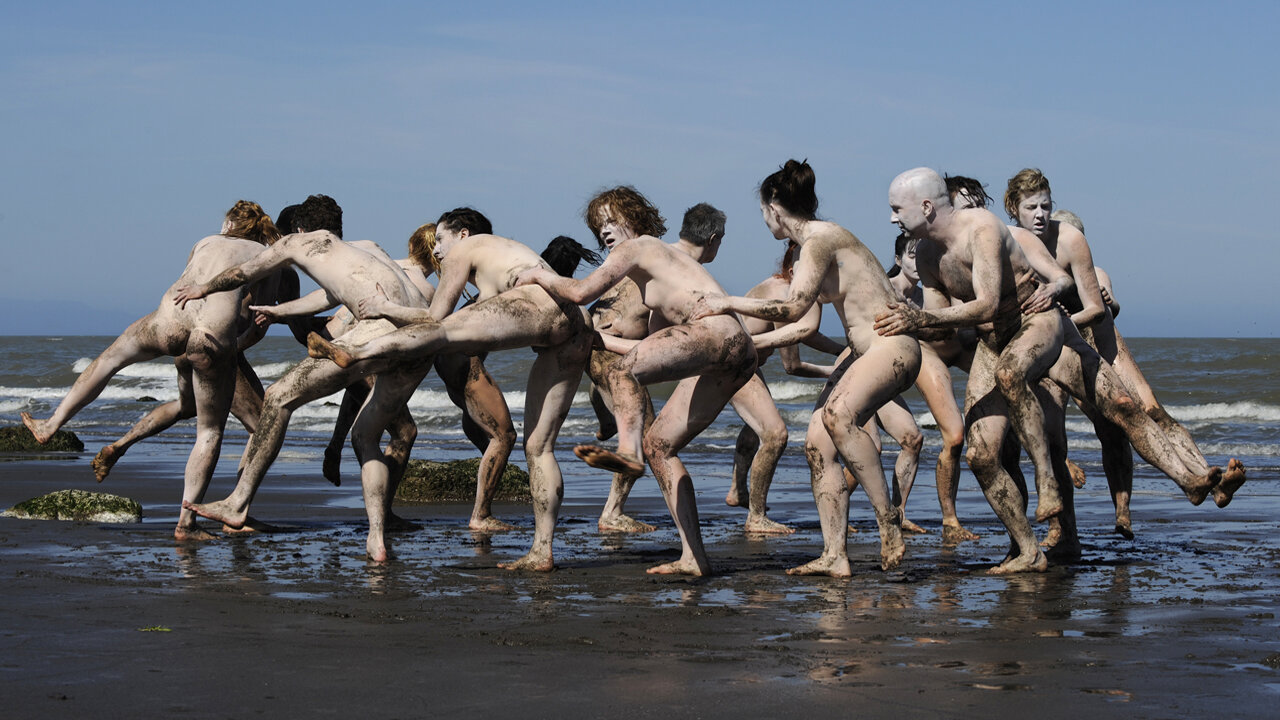 Gigantic Nude Boobs Wrek Beach Desnudo