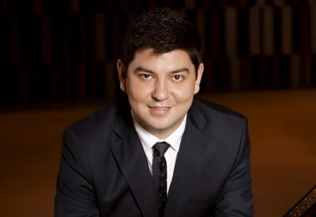 Piano virtuoso Behzod Abduraimov plays without reservation 