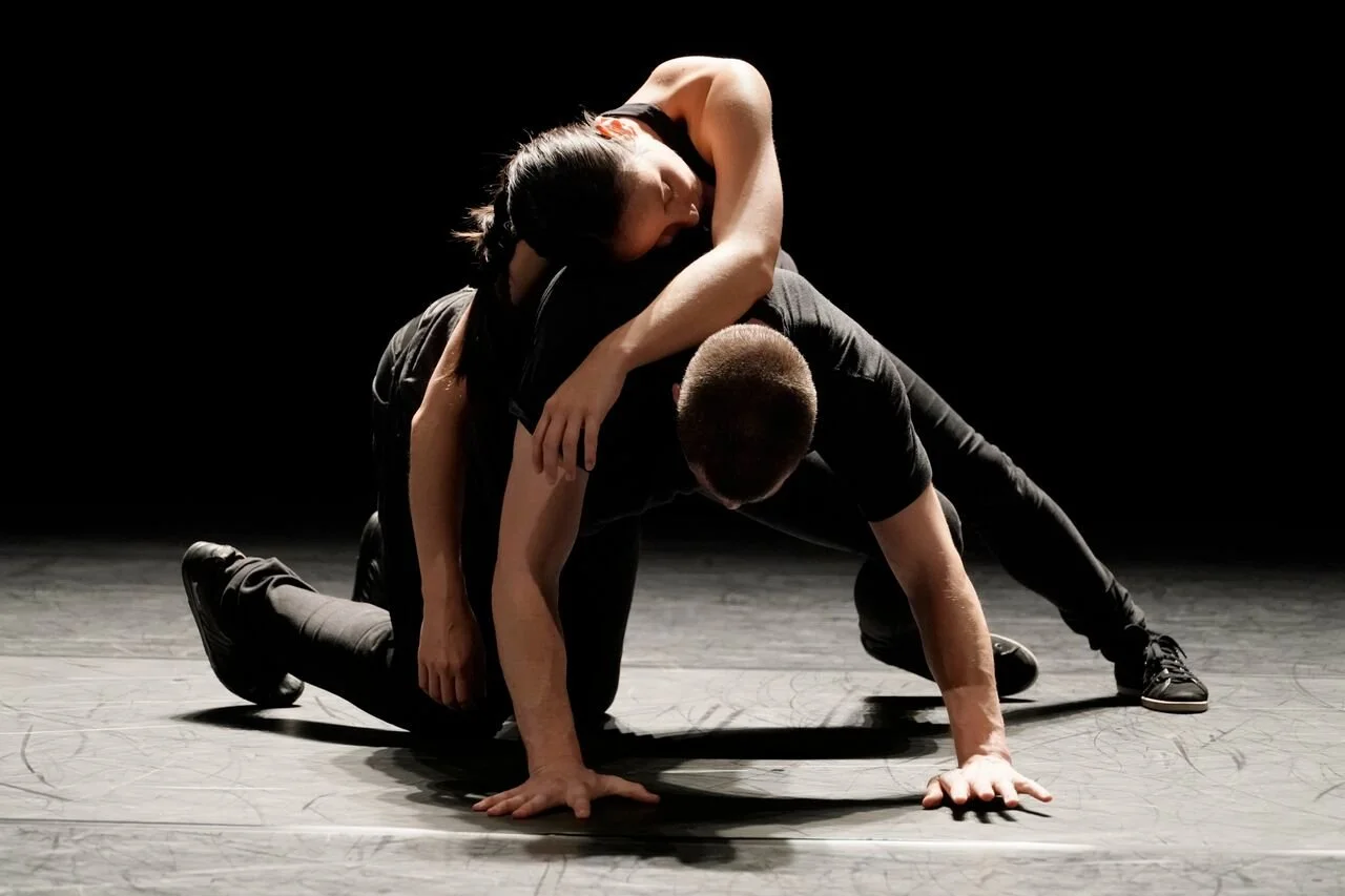 BC Movement Arts Society brings Company 605's Albatross and Leftovers to northern Gulf Islands