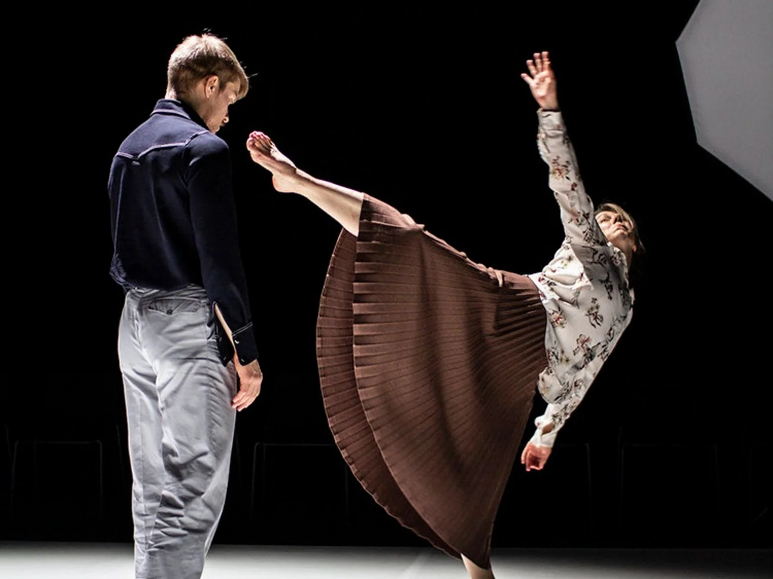 Finnish dance duo discovers the human complexity of simplicity in The Days
