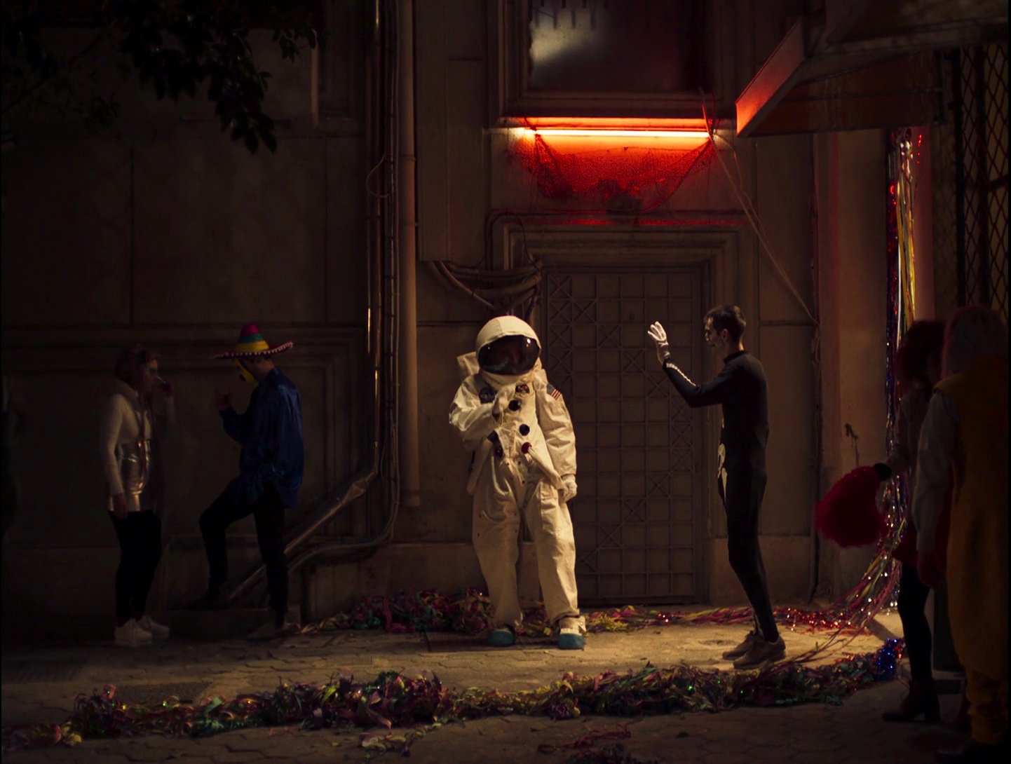 Film review: In Apples' absurdist pandemic future, Athens residents are infected with amnesia