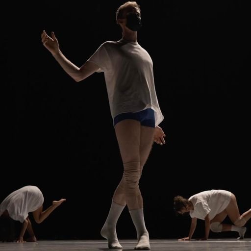 Dance review: Looping, live-generated sounds form the score for meditative Core/Us