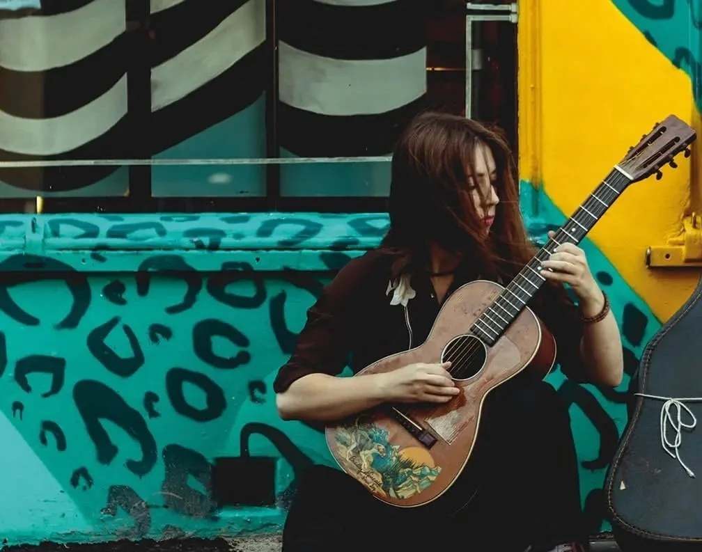 Guitarist Gwenifer Raymond's singular fingerstyle playing draws on everything from pre-war blues to folk horror