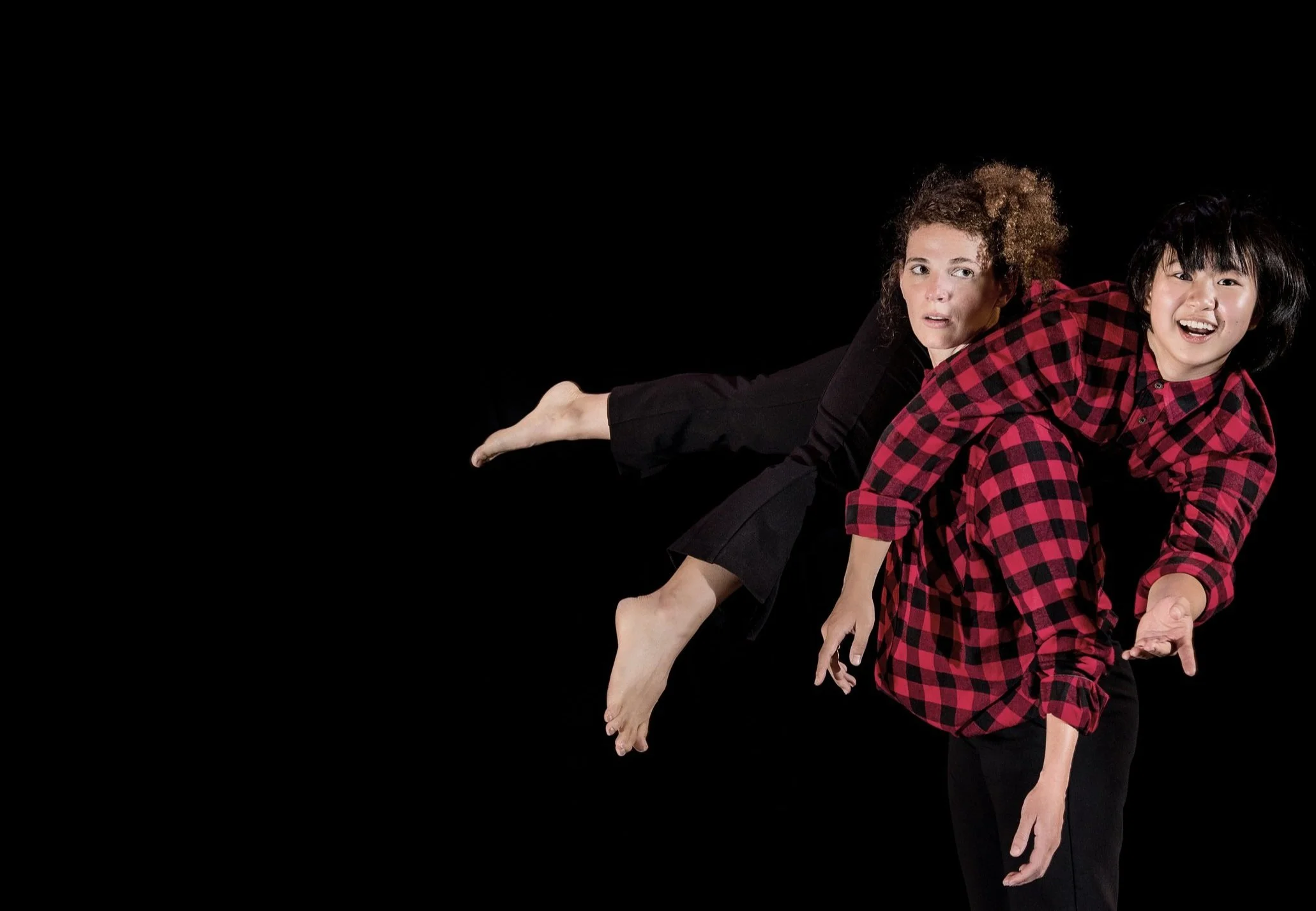 Emmalena Fredriksson and Arash Khakpour's You Touch Me plays with connection through both spoken and body languages