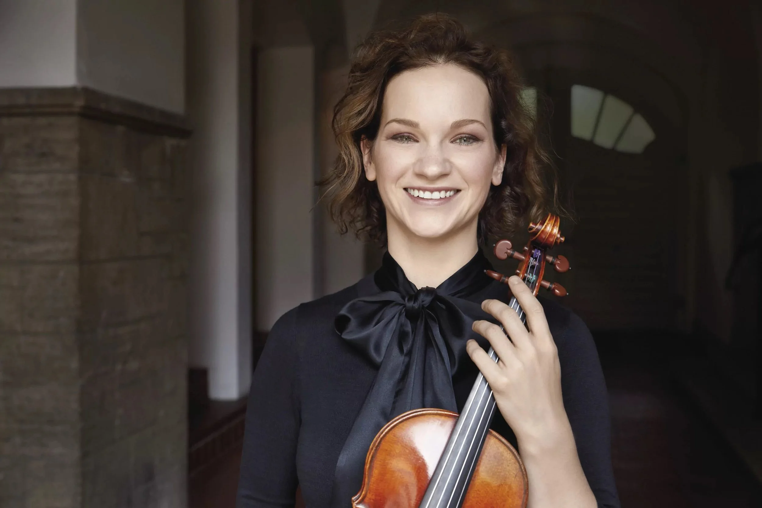 Music review: String star Hilary Hahn brings lyricism and clarity to Sibelius’s beloved Violin Concerto in D Minor with the VSO