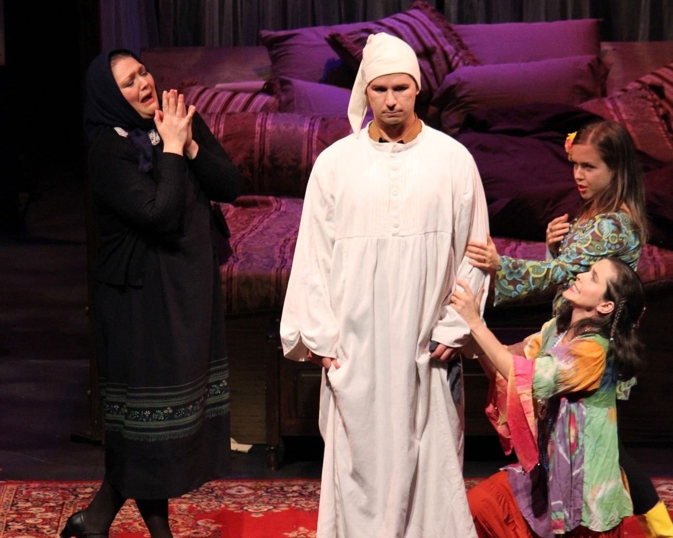 Burnaby Lyric Opera stages famed double bill of Gianni Schicchi and Pagliacci, to March 2