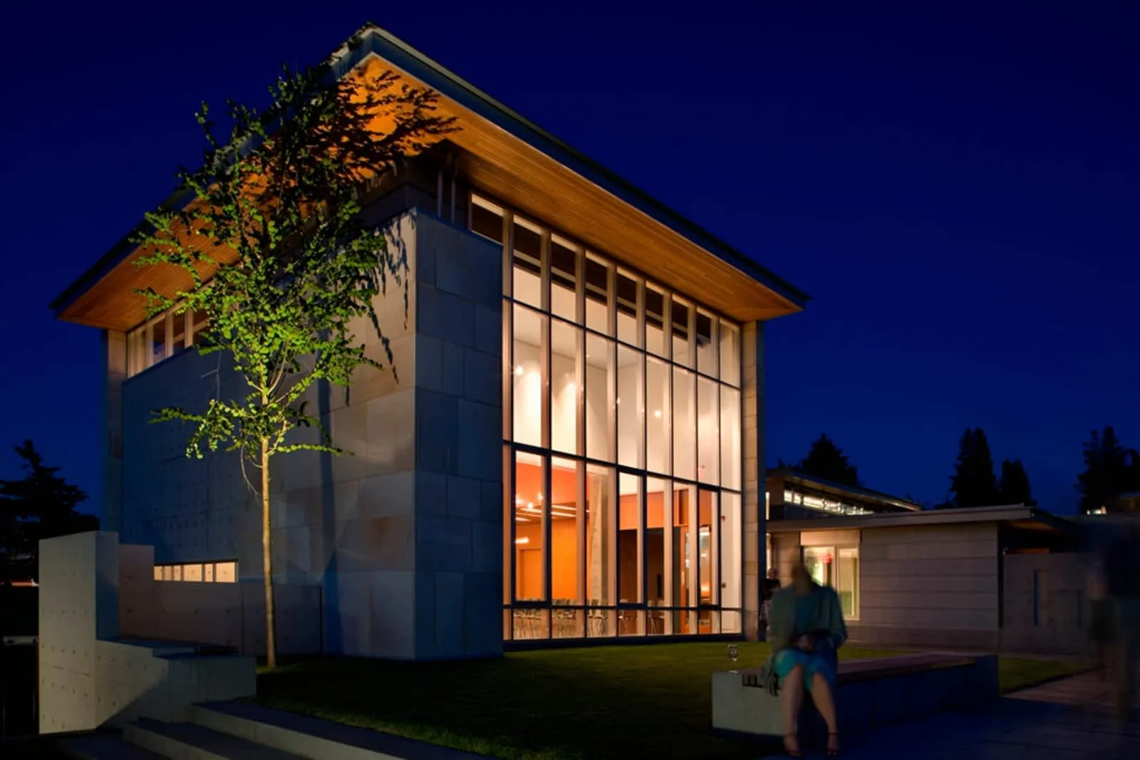 Leslie Uyeda's new song cycle works through grief and grieving, March 16 at Mountain View Cemetery