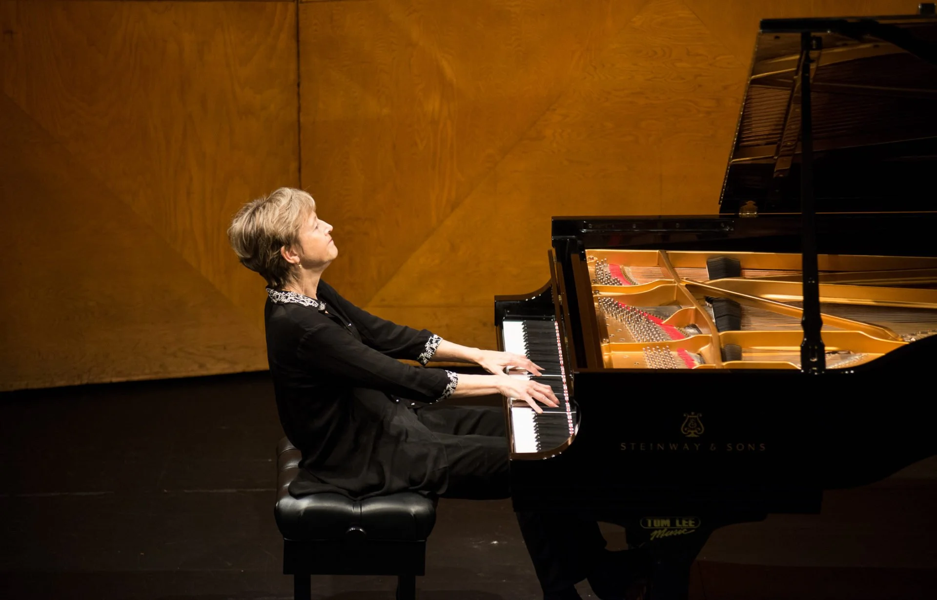 Piano virtuoso Jane Coop joins Vancouver Chamber Choir for SPRINGTIME, April 2