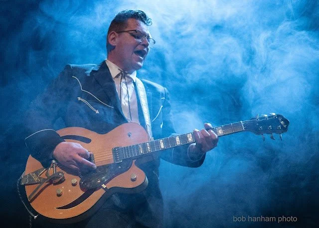 Guitar virtuosos Paul Pigat and Kevin Breit guaranteed to deliver surprises in concert 