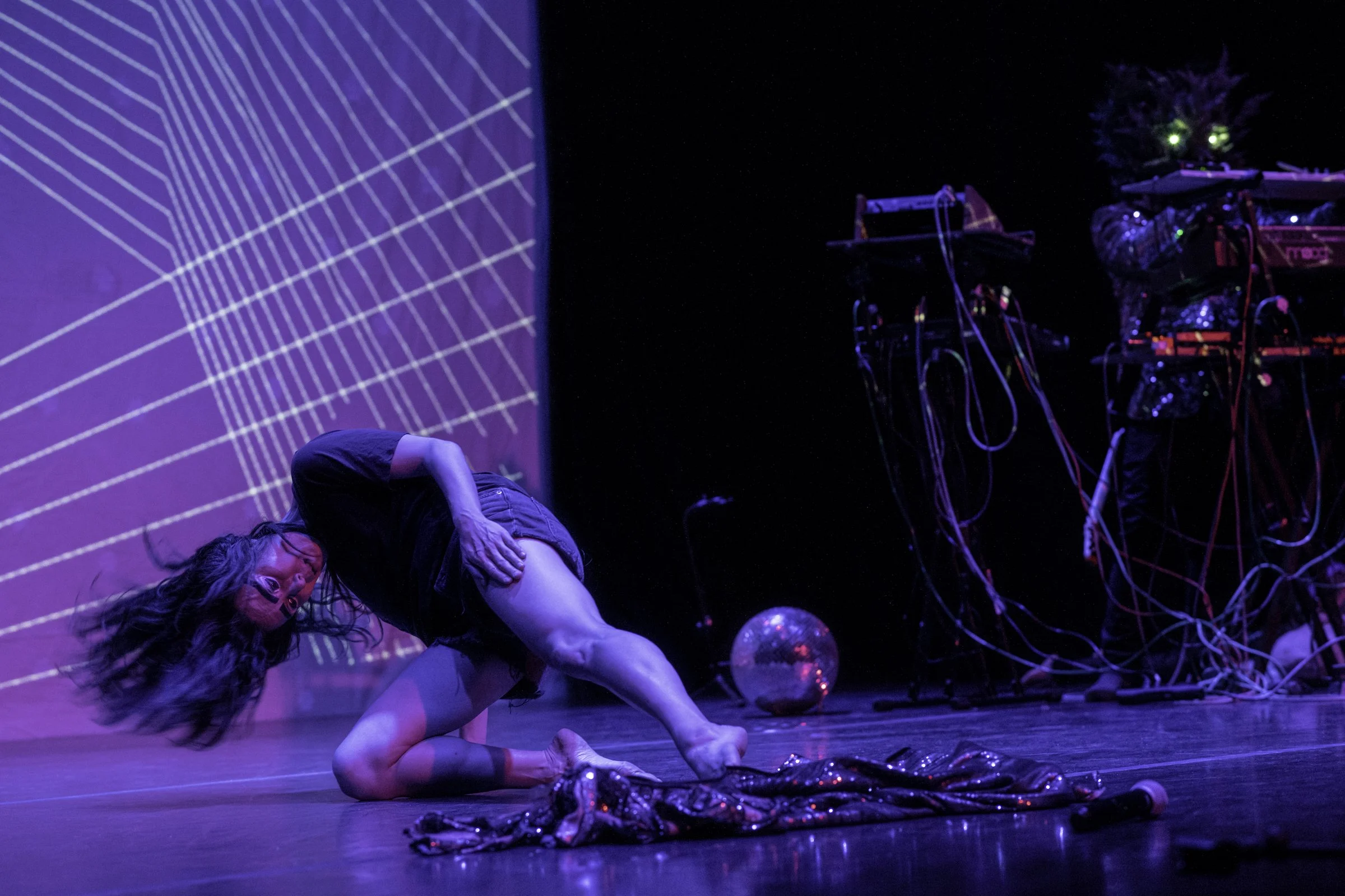 IzumonookunI pays contemporary tribute to forgotten female founder of kabuki, at the Powell Street Festival