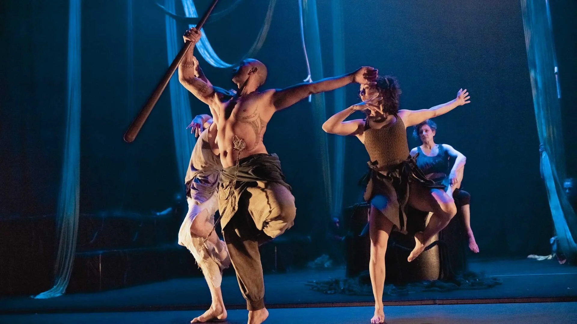 Theatre review: Te Tangi a te Tūī's acrobatic stories of Māori magical spirits speak eloquently to colonial damage