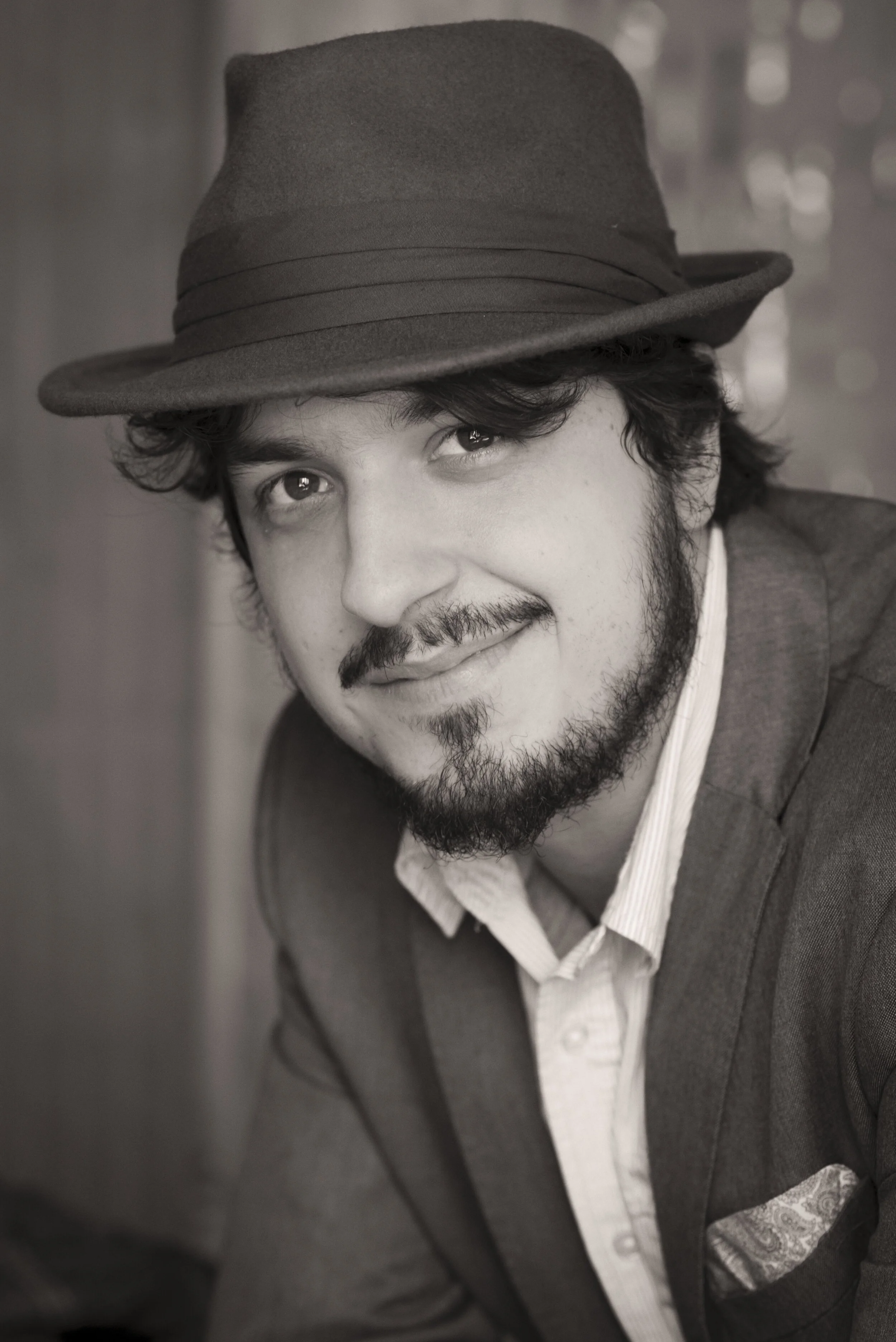 Jazz pianist Henrique Eisenmann effortlessly folds in influences, from world music to chants, October 27