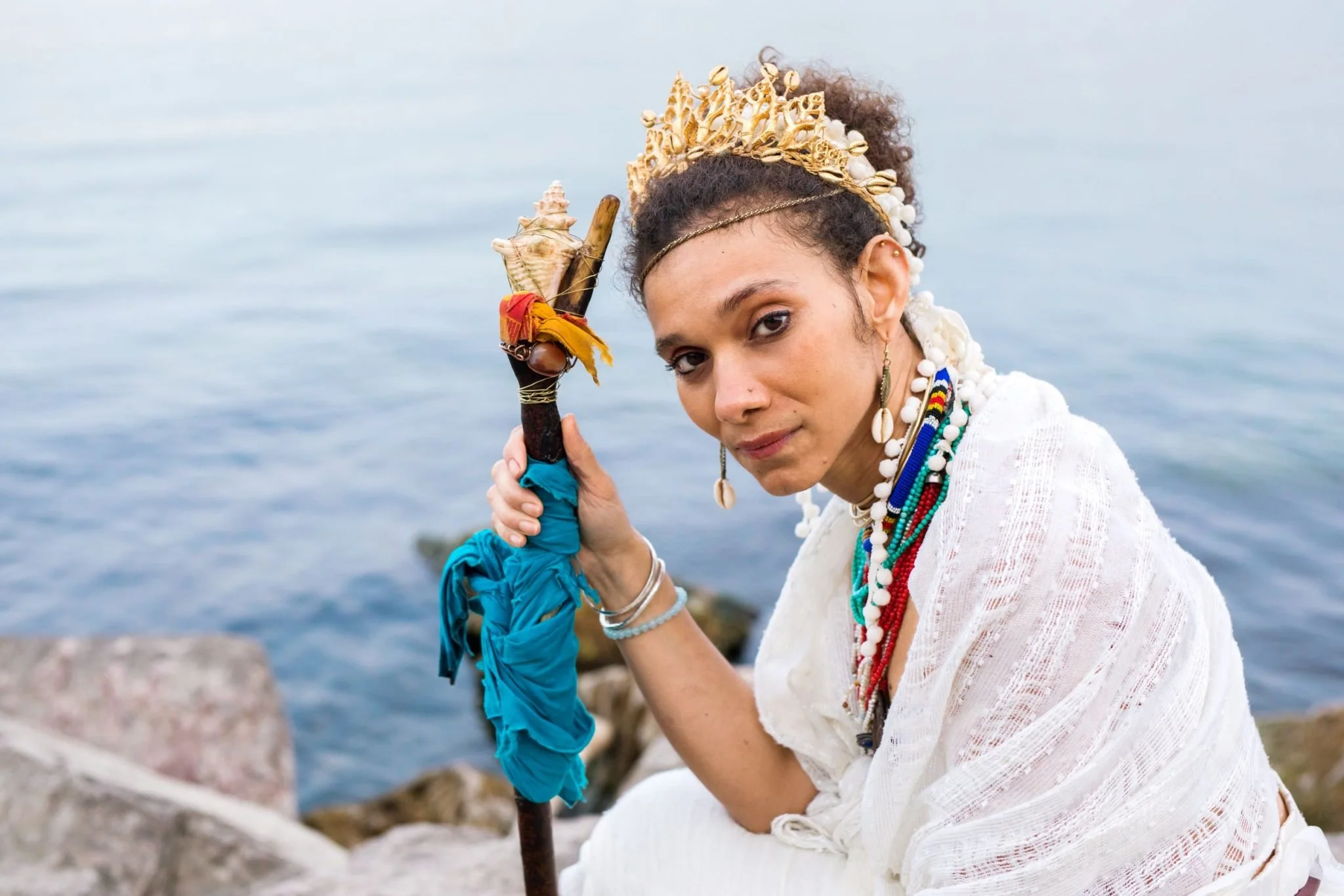 Shadbolt Centre for the Arts hosts musical act Amai Kuda et Les Bois on April 26