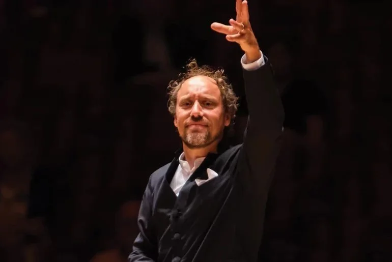 Otto Tausk conducts Symphonie fantastique at the Vancouver Symphony Orchestra, May 10 to 12