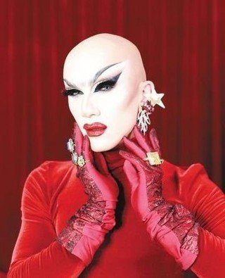 @sashavelour speaks to &quot;The Big Reveal: Why Drag Matters&quot; at Phil Lind Initiative series.⁠
⁠
When the @rupaulsdragrace winner hits the Chan Centre at UBC, she&rsquo;ll talk politics and draw heavily from her book The Big Reveal: An Illustra