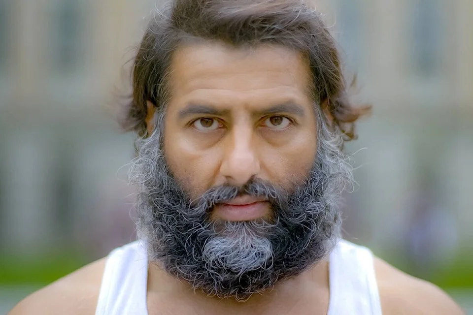 Film reviews: Sundar Prize Film Festival’s Dil Rakh: Gloves of Kin and Swallow Flying to the South