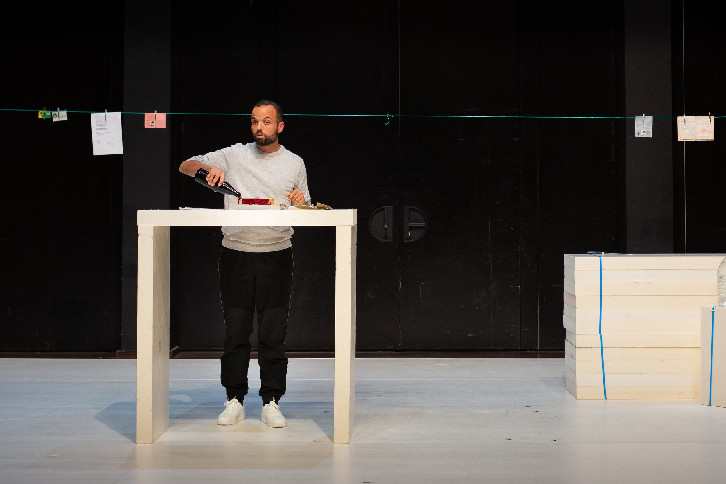 Théâtre la Seizième presents Salim Djaferi’s theatrical documentary Koulounisation, September 25