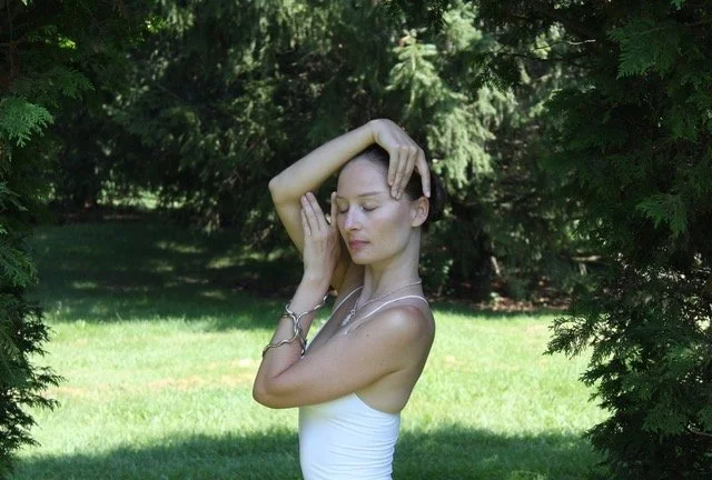 Montreal's Kara-Lis Coverdale plays pipe organ in Vancouver New Music concert, February 22