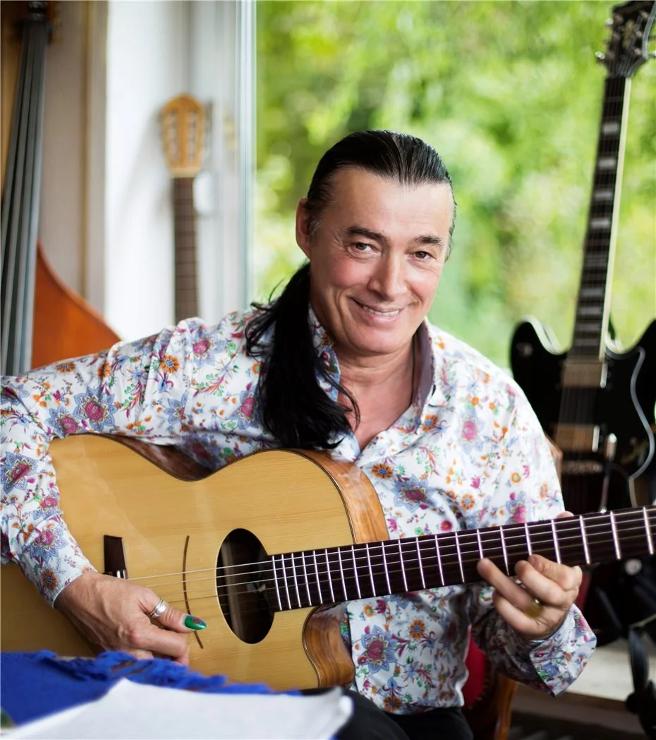 Lulo Reinhardt defines an original and impassioned sound