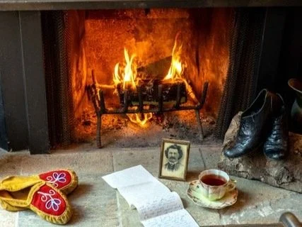 Women of the Fur Trade cheekily shifts historical accounts to tell women’s stories of the Red River Resistance