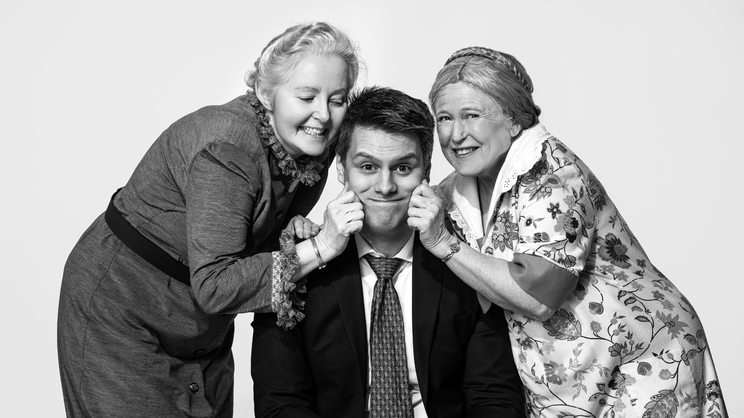 Arsenic and Old Lace hits the Metro Theatre stage, April 4 to 26