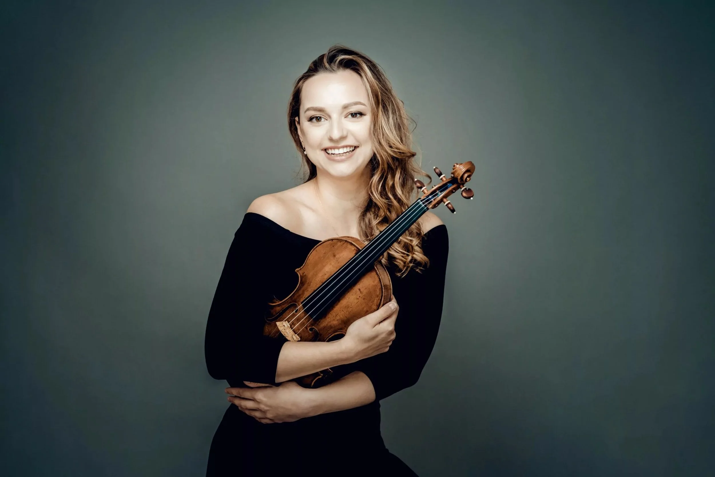 The VSO hosts violinist Maria Ioudenitch for Mendelssohn’s Violin Concerto, October 17 and 18