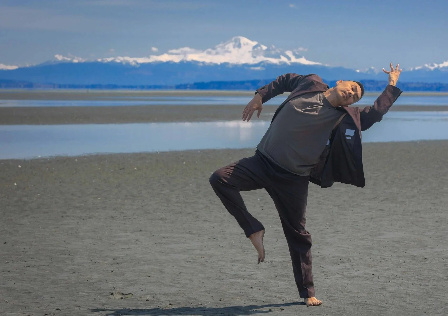 In Eternal Gestures, Alvin Erasga Tolentino embodies multifaceted relationships to the land