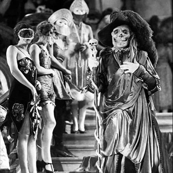 Head to Stir for the latest Cheat Sheet: 5 things to know about The Phantom of the Opera, screened with a live score to mark 100 years. 

#yvrarts #artsandculture #phantomoftheopera #vancouverarts