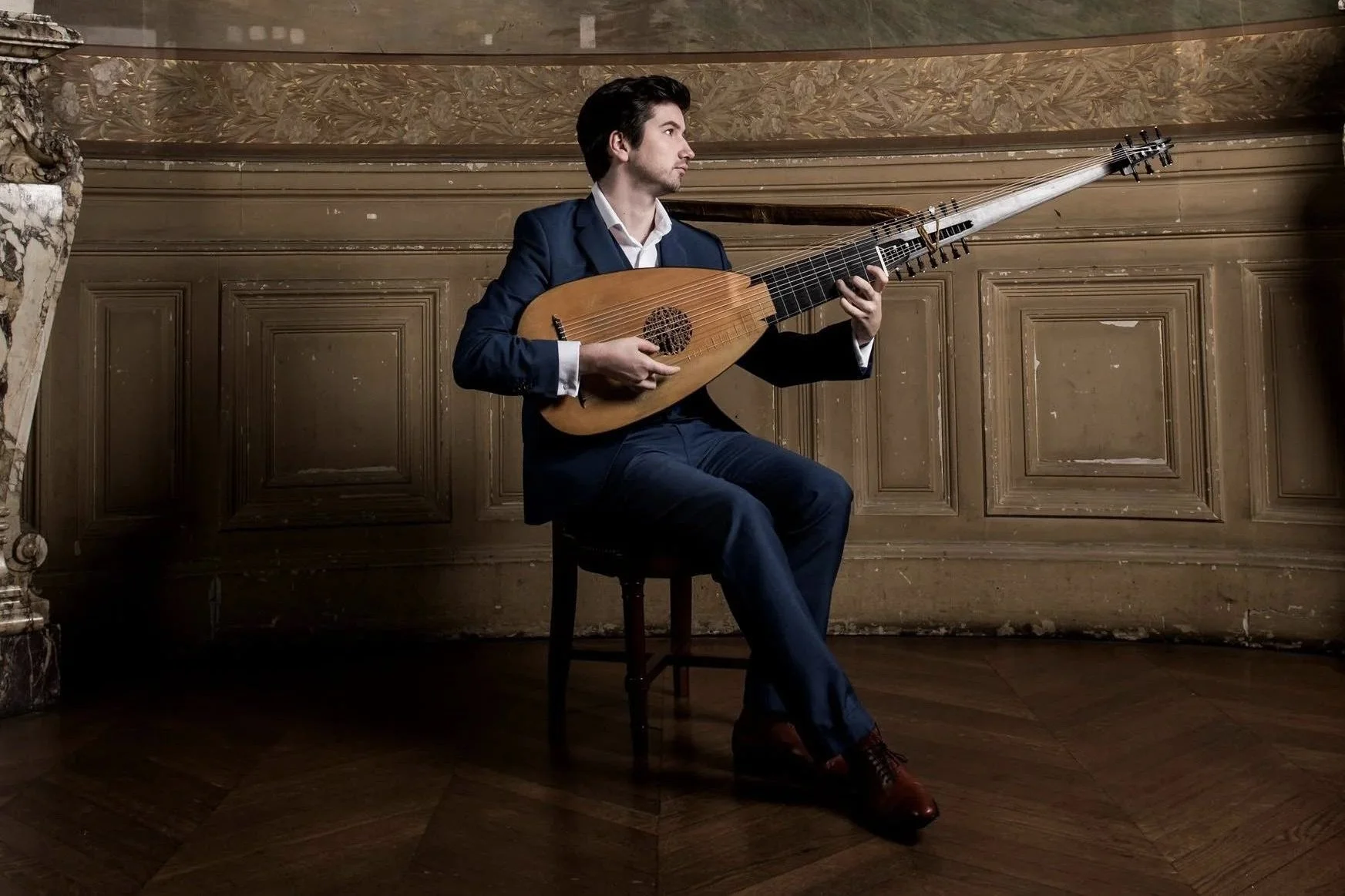 Nicolas Altstaedt and Thomas Dunford restring classics by Marais and Bach, November 16