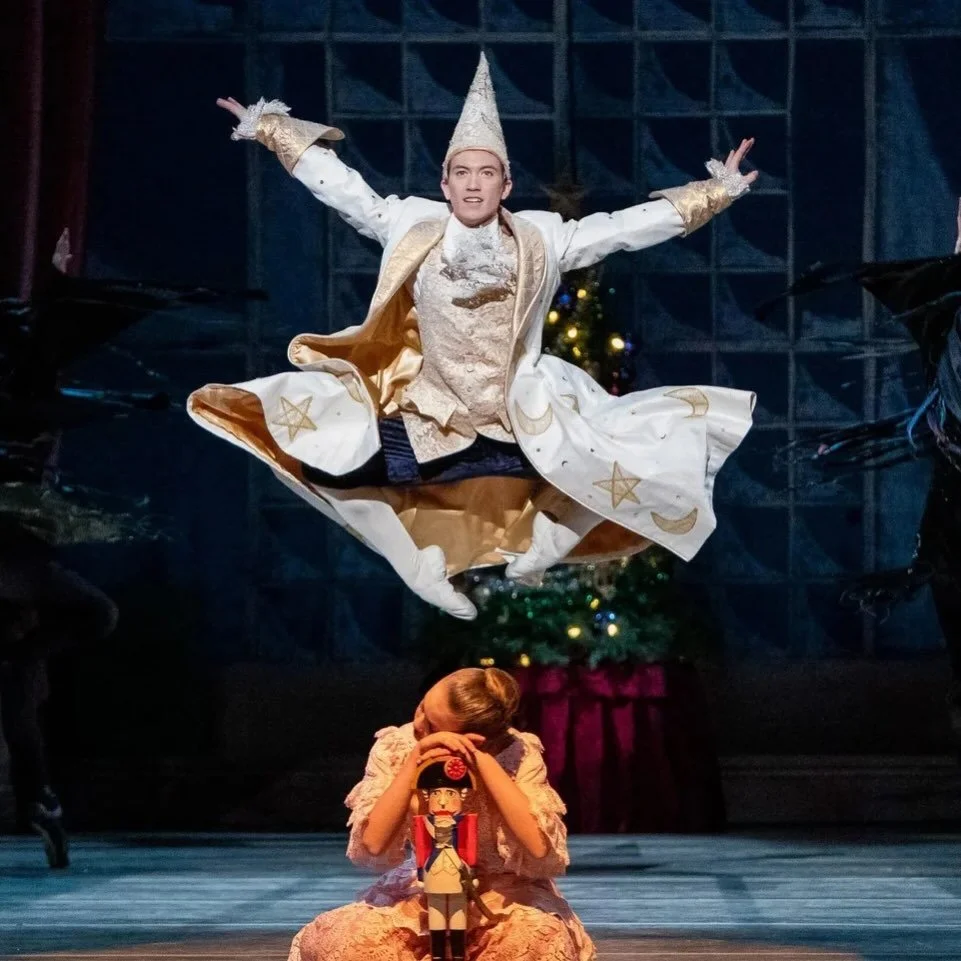 Royal Winnipeg Ballet&rsquo;s Nutcracker inhabits a snow-dusted Canada, at the Queen Elizabeth Theatre, December 12 to 14. 

Read all the details at Stir. 

#thenutcracker #ballet #vancouverbc #vancouverarts #vancouverdance #vancouverchristmas #balle